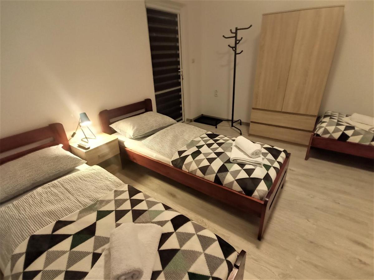 Chmarnik Apartamento Polańczyk Exterior foto